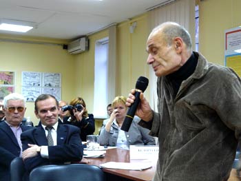 Выступает Марк Белорусец